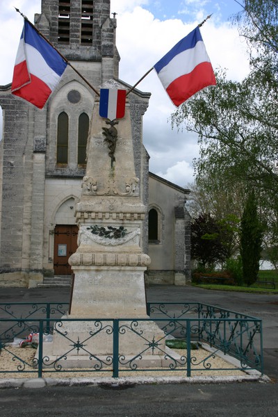 Monument aux morts de Boulazac (Dordogne)