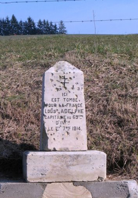 Adelphe monument