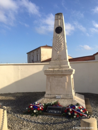 Monument aux morts de Chaix (Vendée) - Henri Bazire