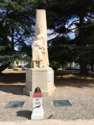 Monument aux morts de Fontenay le Comte (Vendée)